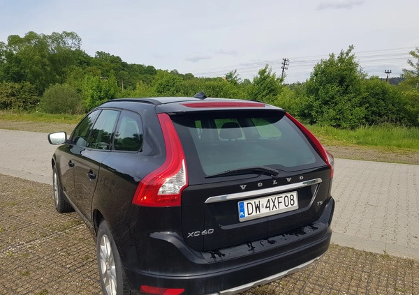 Volvo XC 60 cena 53900 przebieg: 327000, rok produkcji 2015 z Sanok małe 79